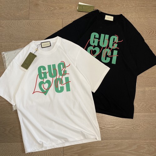 一目惚れ♪ グッチ コピーおすすめ 2024 ss新作カップル丸首カジュアル男女半袖Tシャツ2色