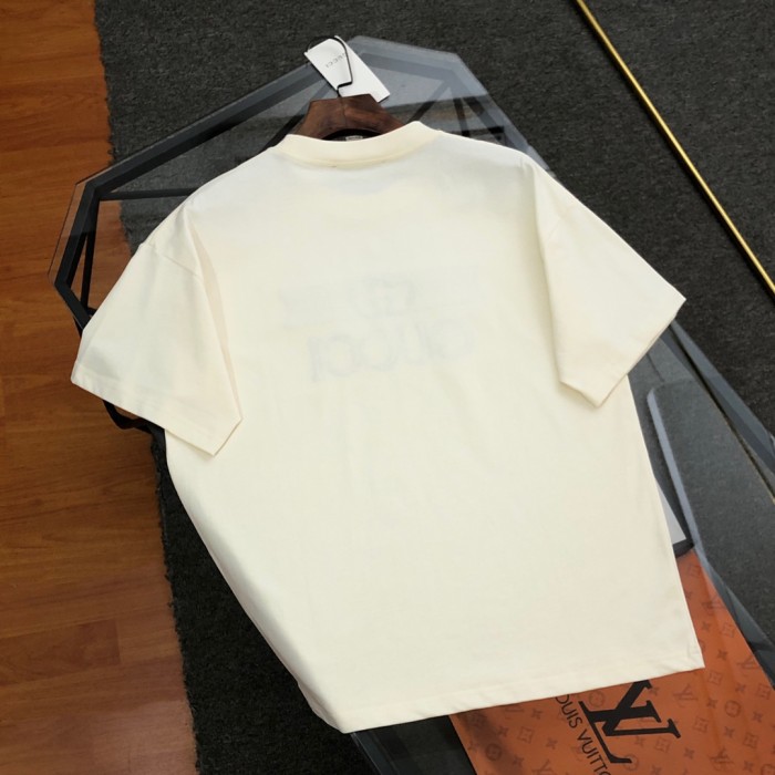 日本未入荷 グッチ n級品 2024春夏新作定番刺繍ロゴラウンドネックTシャツ