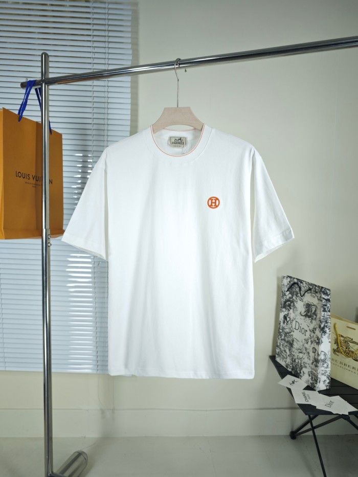 超奇跡の入荷☆ エルメス n級品 定番ベーシックTシャツ半袖コットンクルーネック半袖2色