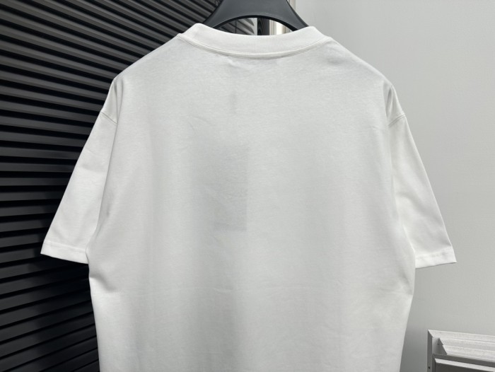 【話題商品！】 シャネル スーパーコピー パールロゴTシャツ半袖