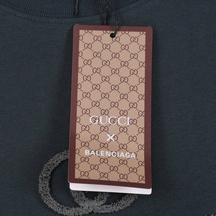 日本未入荷 グッチ コピーおすすめ ダブルGアルファベット歯ブラシ刺繍半袖Tシャツ
