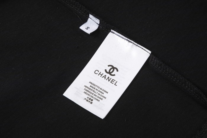 ★超人気 シャネル コピーおすすめ アルファベットプリントロゴTシャツ半袖