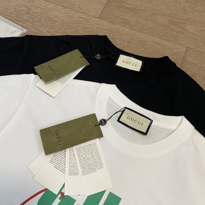 一目惚れ♪ グッチ コピーおすすめ 2024 ss新作カップル丸首カジュアル男女半袖Tシャツ2色