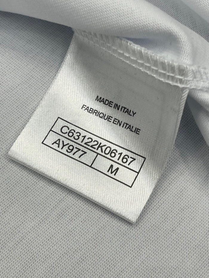 超奇跡の入荷☆ シャネル 偽物通販 2024春夏新作トランププリントロゴラウンドネック半袖Tシャツ2色
