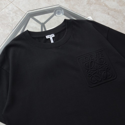 入手困難 ロエベ 激安偽物 胸元エンボスロゴカジュアル丸首半袖Tシャツ
