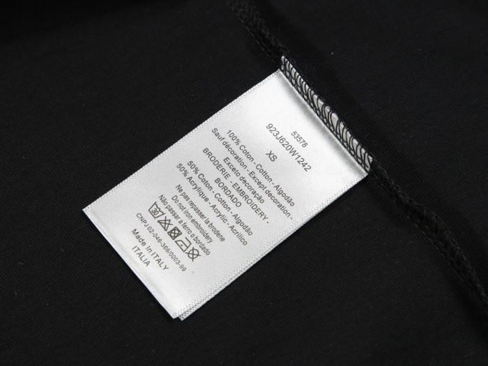 追跡付 ディオール コピーおすすめ アルファベット手描きプリントTシャツ