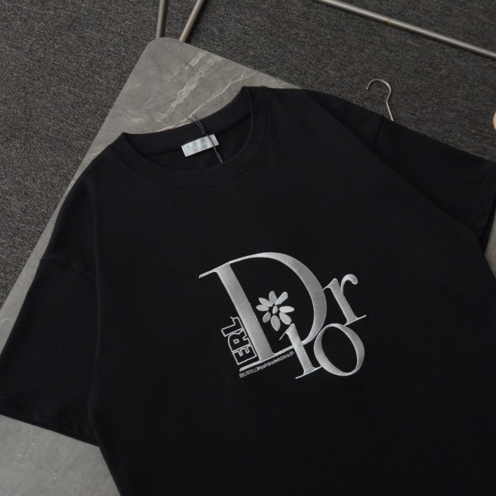 【話題商品！】ディオール コピーおすすめ フラワー刺繍ロゴカジュアル丸首半袖Tシャツ