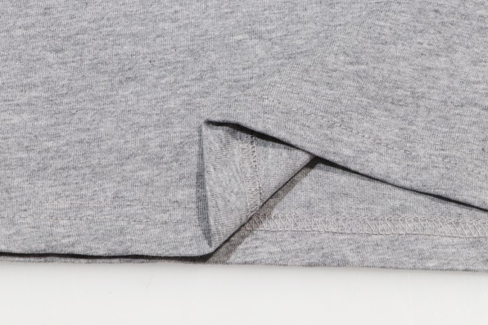 一目惚れ♪ ロエベ 激安通販 24 ss新作立体刺繍ロゴ新作ペアルックTシャツ