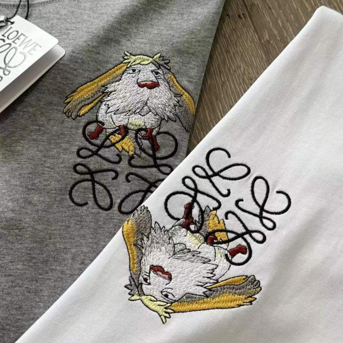 新作 ロエベ 激安偽物 24春先の新作刺繍半袖Tシャツ3 D立体刺繍2色