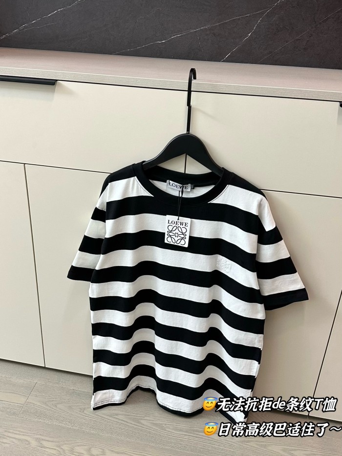 稀少 ロエベ 偽物通販 刺繍ロゴ白黒ストライプ半袖T