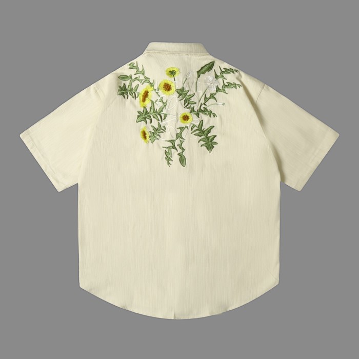 使い勝手良し ロエベ n級品 2024春夏新型立体花びら特殊刺繍Tシャツ
