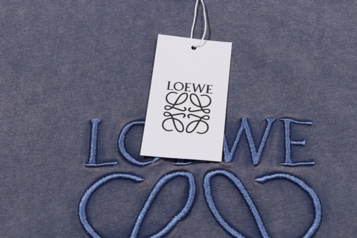 高品質 ロエベ n級品 24 ss新作立体刺繍ロゴ新作ペアルックTシャツ