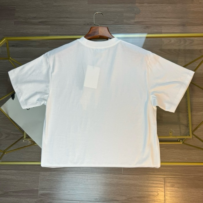 【限定】セリーヌ コピーおすすめ 24新作凱旋門丸首半袖Tシャツ2色