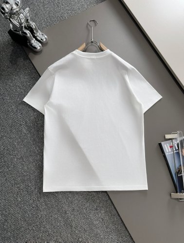 超奇跡の入荷☆ ロエベ 偽物通販 24 ss春夏新型高バージョンポケットアルファベット刺繍半袖