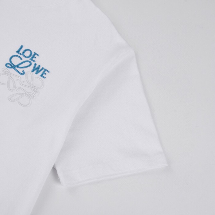 累積売上総額第１位！ ロエベ 激安通販 刺繍ズレロゴ刺繍オールインワン丸首半袖Tシャツ