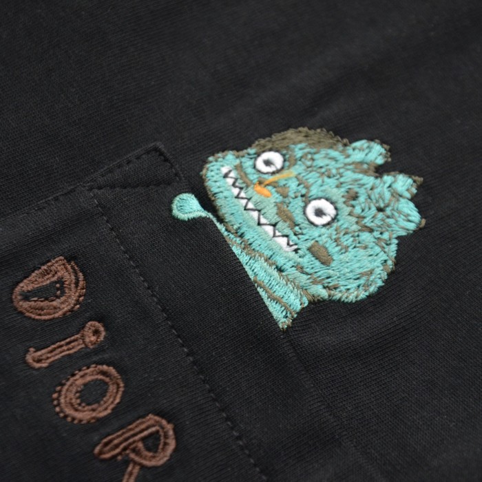 ★超人気 ディオール 激安通販 ポケットポジショニング恐竜刺繍カジュアル丸首半袖Tシャツ