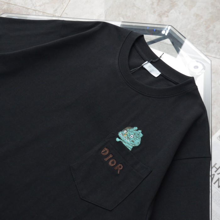 ★超人気 ディオール 激安通販 ポケットポジショニング恐竜刺繍カジュアル丸首半袖Tシャツ