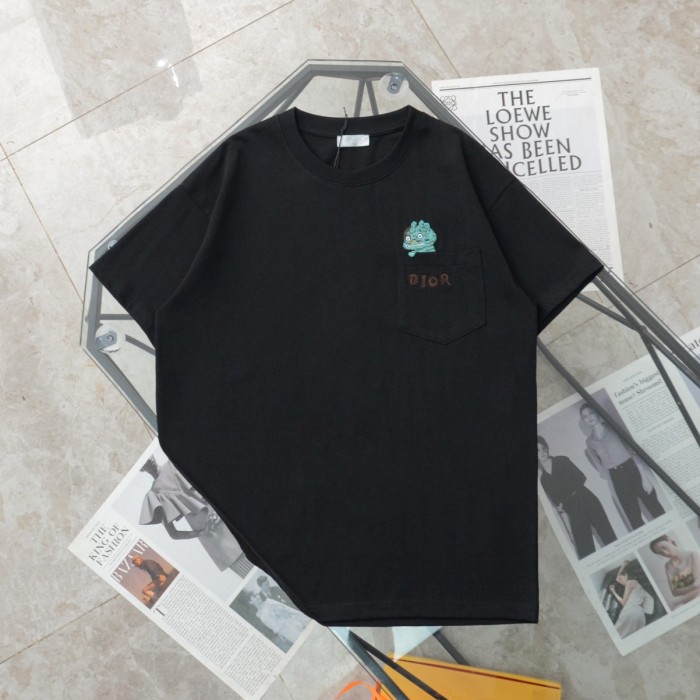 ★超人気 ディオール 激安通販 ポケットポジショニング恐竜刺繍カジュアル丸首半袖Tシャツ
