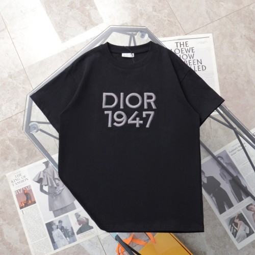 超話題! ディオール コピーおすすめ ニューモデル1947刺繍ロゴカジュアル丸首半袖Tシャツ