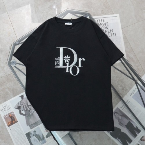 稀少 ディオール スーパーコピー の新作フラワー刺繍ロゴカジュアル丸首半袖Tシャツ