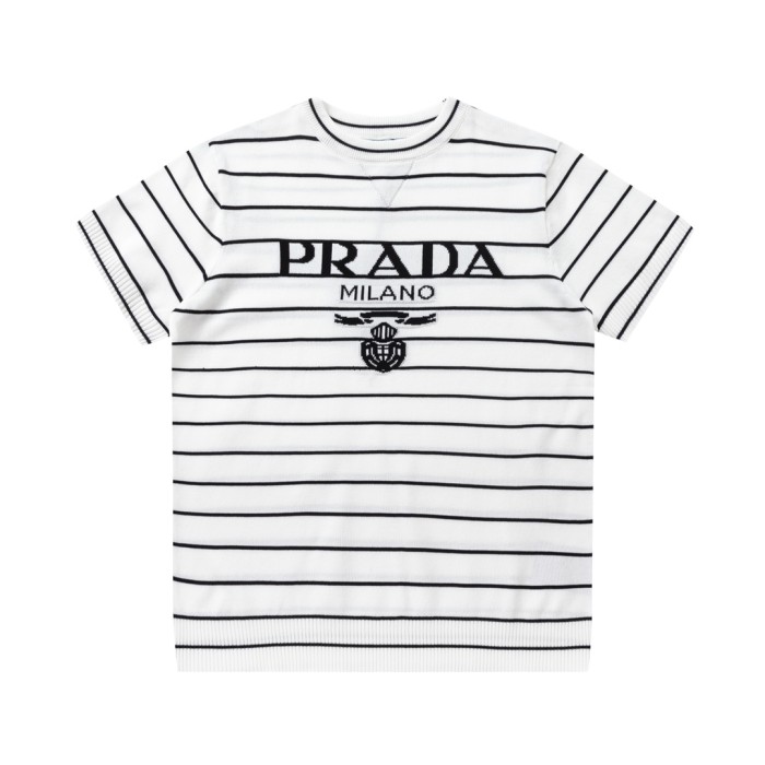 超話題! プラダ 偽物通販 ストライプ定番ロゴストライプ半袖Tシャツ