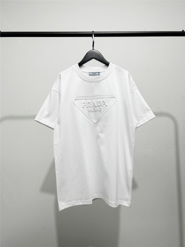 新作 プラダ 激安通販 男女同型トリコロール立体エンボス半袖Tシャツ