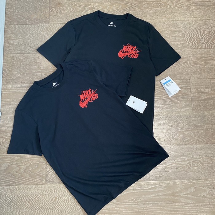 大人気 ナイキ 激安偽物 スケートボードTシャツ