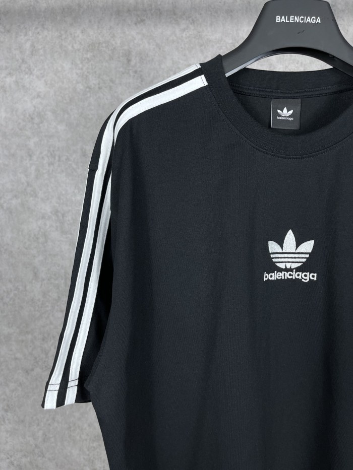 追跡付 balenciagaxAdidas クローバースリーストライプロゴ刺繍半袖Tシャツ