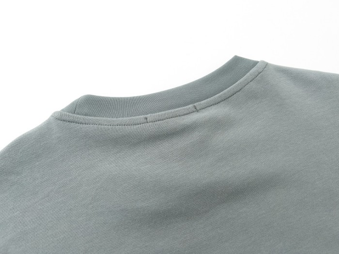 超奇跡の入荷☆ プラダ スーパーコピー 24 SS LOGOプリントペアルックTシャツ半袖