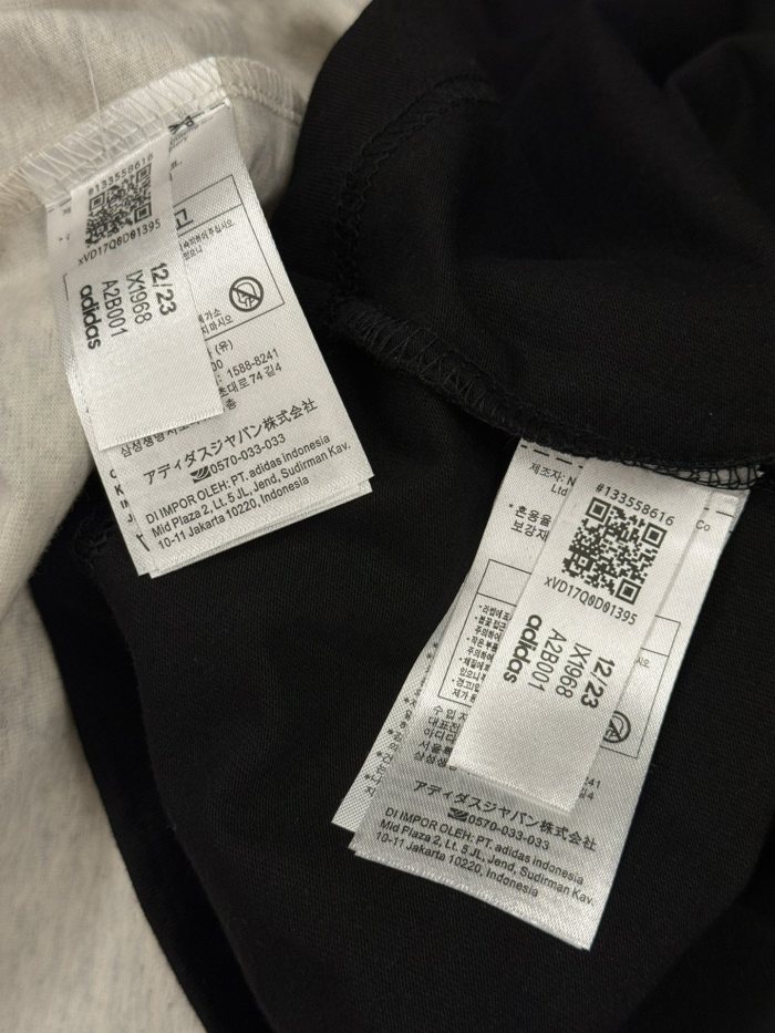 一目惚れ♪ アディダス 偽物通販 夏のプチレッドブック爆着カップルハイネック半袖Tシャツ2色