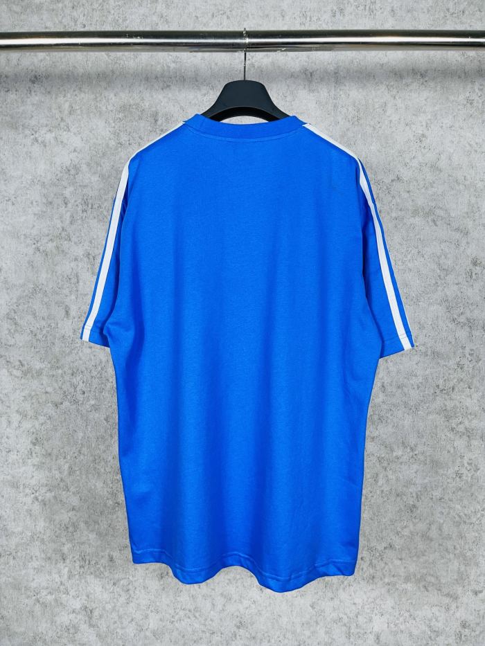 日本未入荷 balenciagaxAdidas クローバースリーストライプロゴ刺繍半袖Tシャツ