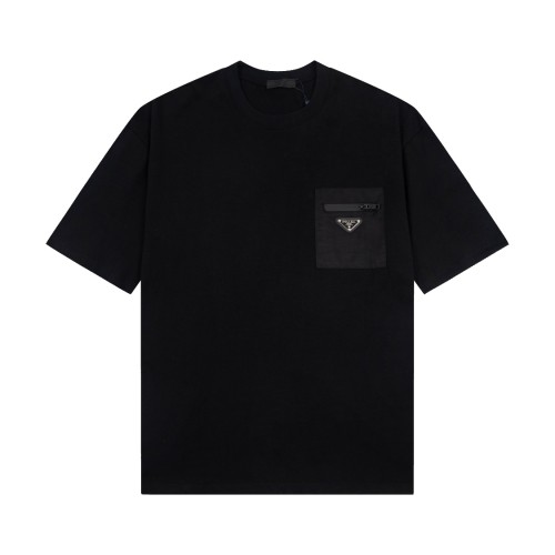 大人気 プラダ 激安通販 ポケットジッパートリコロールネック半袖Tシャツ