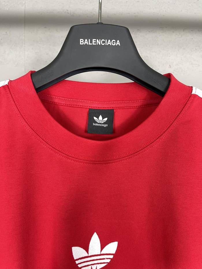 稀少 balenciagaxAdidas クローバースリーストライプロゴ刺繍半袖Tシャツ