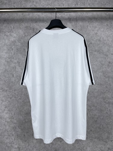 【話題商品！】 balenciagaxAdidas クローバースリーストライプロゴ刺繍半袖Tシャツ