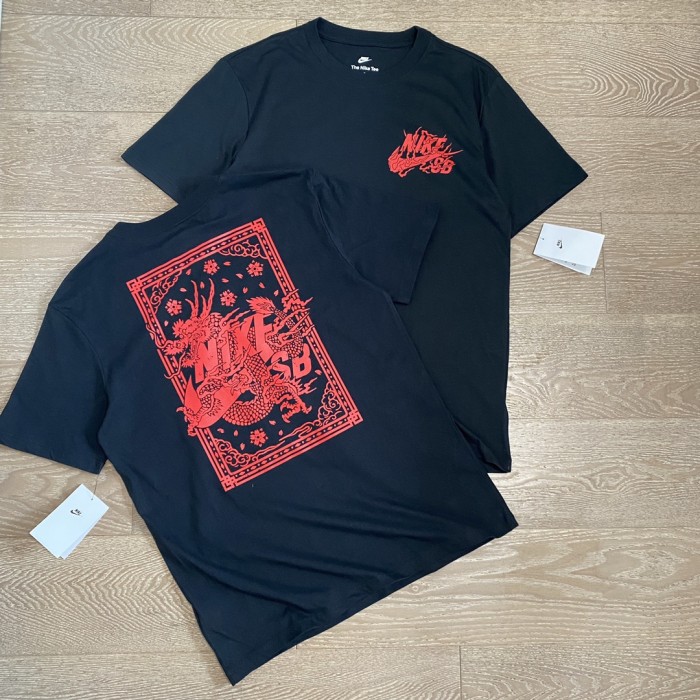 大人気 ナイキ 激安偽物 スケートボードTシャツ