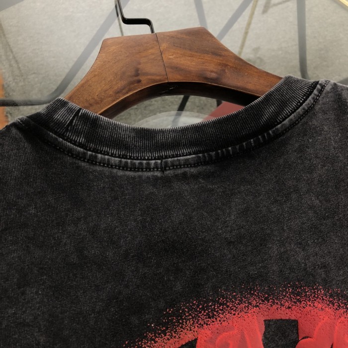 超話題! クロムハーツ n級品 2024新作雪花炒めホットグラデーションロゴ半袖Tシャツ