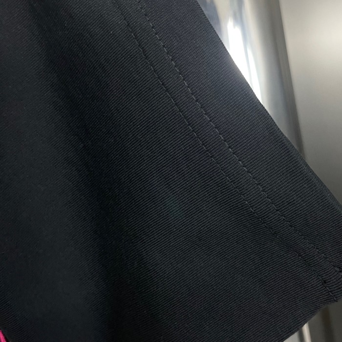 大人気 クロムハーツ 激安偽物 24 ss夏新作胸元刺繍ロゴ柄半袖ゆったりTシャツ