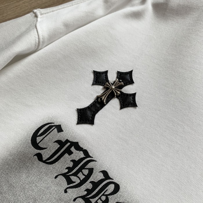 稀少 クロムハーツ コピー 2024春夏の新型皮質十字架工芸半袖Tシャツ2色