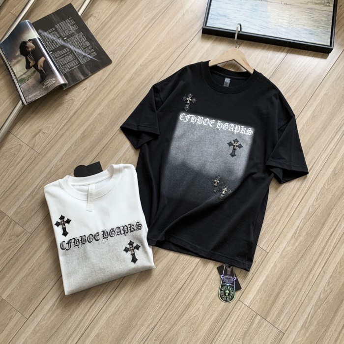 稀少 クロムハーツ コピー 2024春夏の新型皮質十字架工芸半袖Tシャツ2色