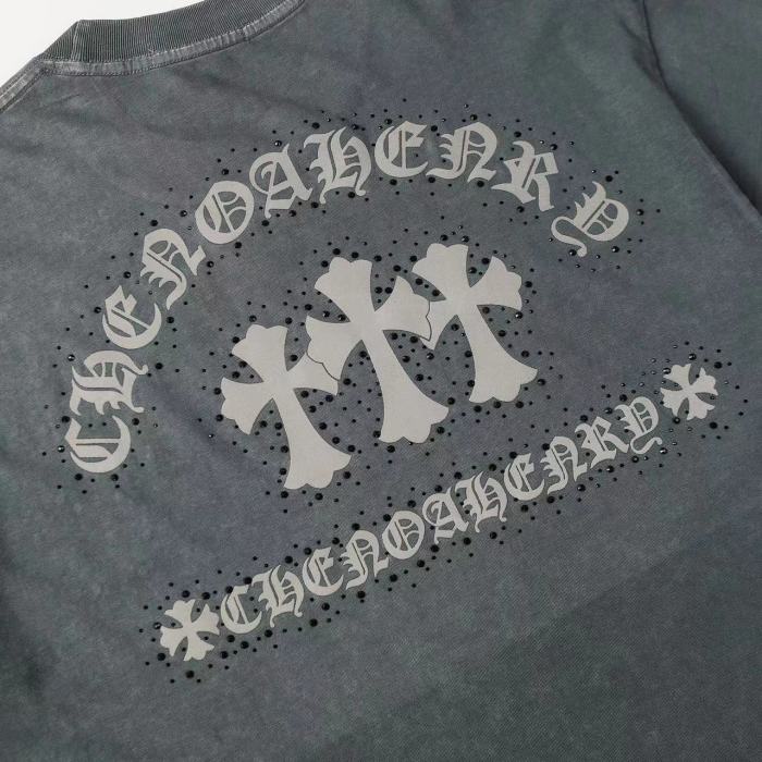 新作 クロムハーツ 偽物通販 馬蹄サンスクリットプリントひび割れ半袖Tシャツ