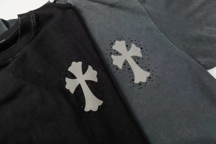 追跡付 クロムハーツ コピーおすすめ 馬蹄サンスクリットプリントひび割れ半袖Tシャツ