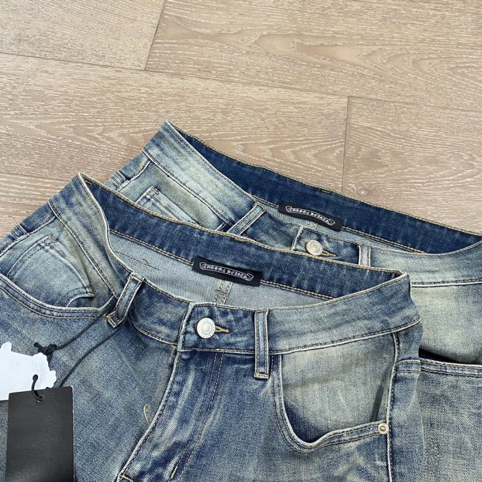 日本未入荷 クロムハーツ n級品 旧十字架金属ロゴ水洗ミニストレートジーンズ