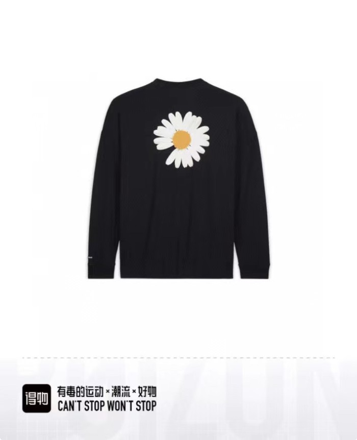 累積売上総額第１位！ナイキ スーパーコピー SS 24バックデイジープリント長袖Tシャツ2色