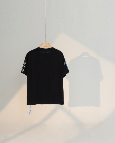 日本未入荷 クロムハーツ n級品 カウボーイの皮貼り十字架の鉄のマイクロロゴTシャツ