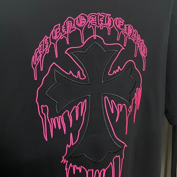 大人気 クロムハーツ 激安偽物 24 ss夏新作胸元刺繍ロゴ柄半袖ゆったりTシャツ