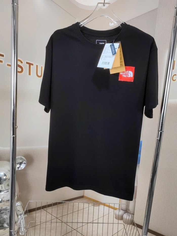 【話題商品！】 ザノースフェイス スーパーコピー ラブカップルアウトドアカジュアルTシャツ2色