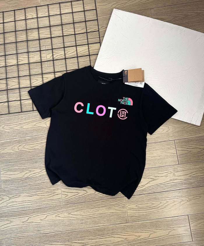 累積売上総額第１位！ザノースフェイス 偽物通販 CLOT北面連名半袖Tシャツ4色