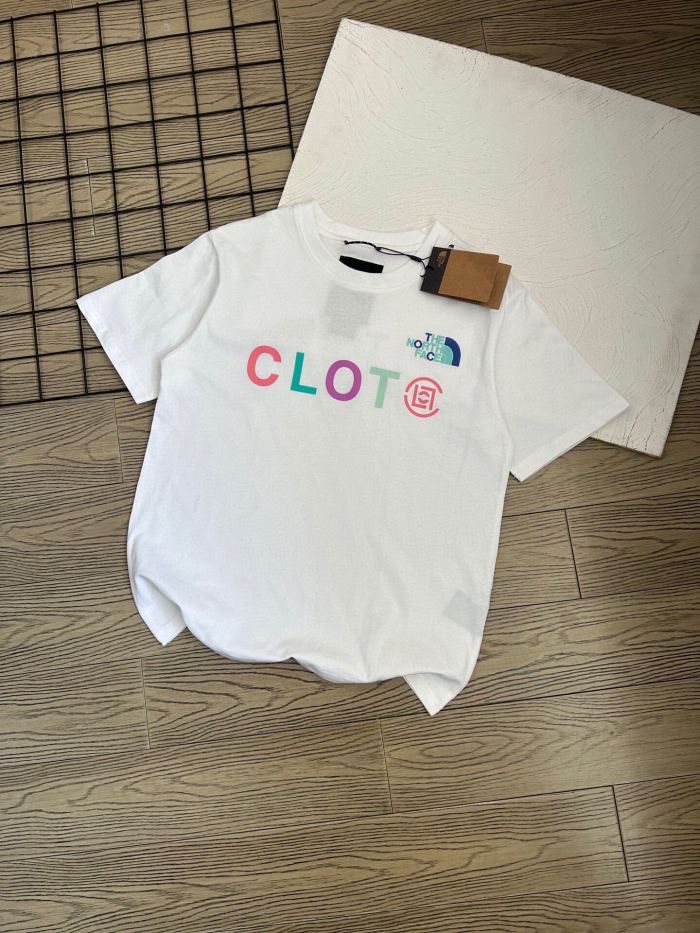 累積売上総額第１位！ザノースフェイス 偽物通販 CLOT北面連名半袖Tシャツ4色