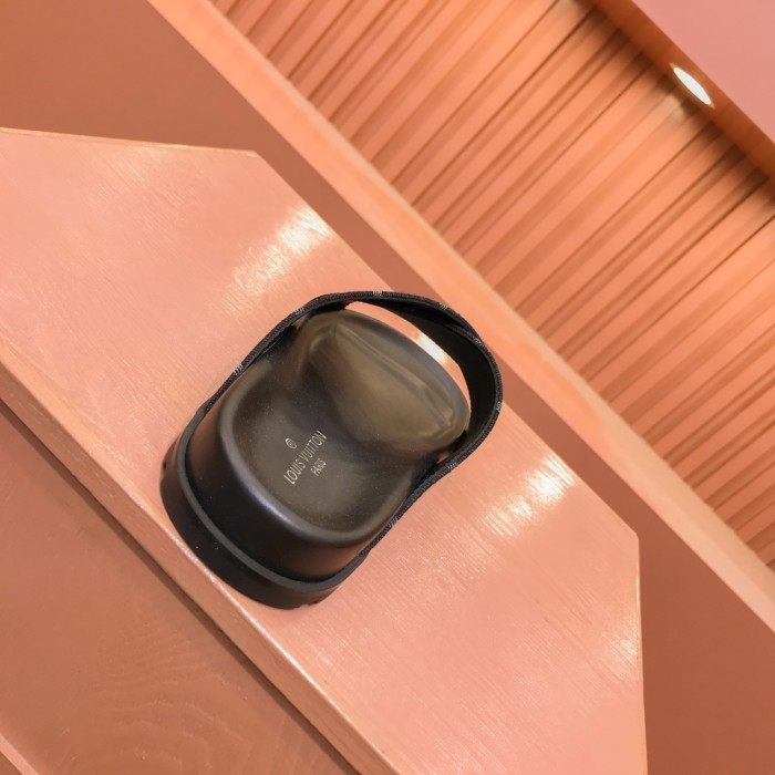 使い勝手良し ルイヴィトンn級品 lv高級品紳士スリッパ