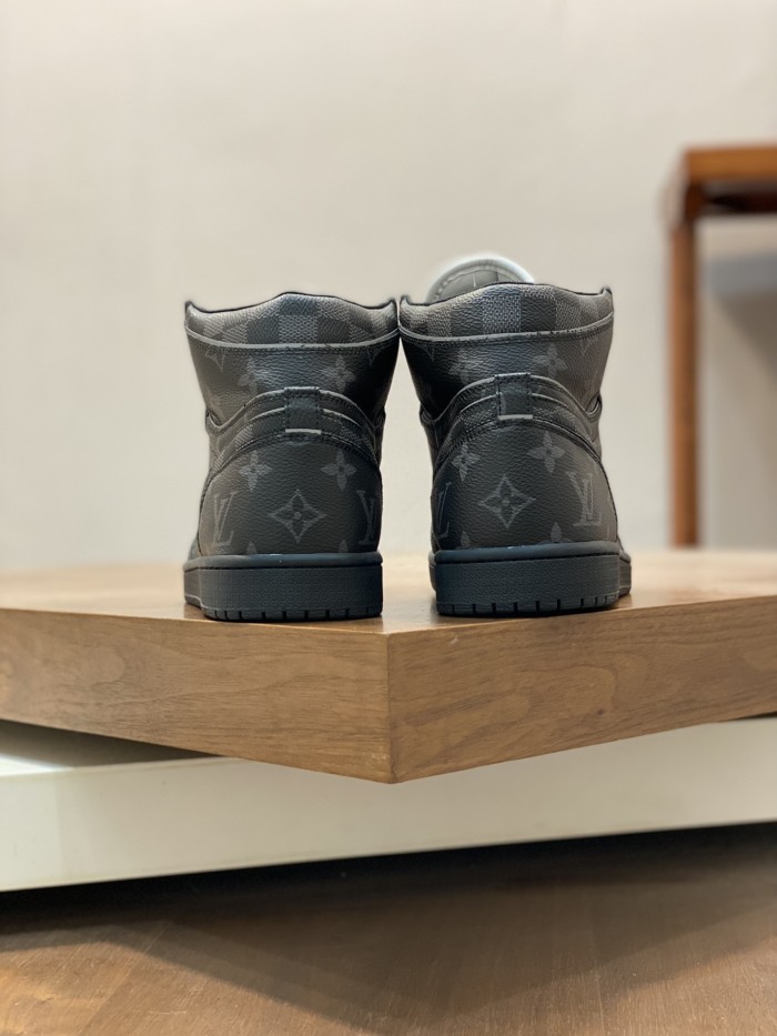 追跡付 ルイヴィトン コピー L.v X nikeハイカットカジュアルスニーカー